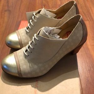 New Brako Satenrock model 6647 shoes